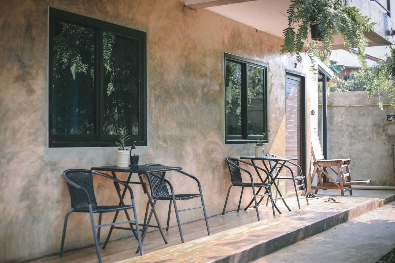 Guest house Ban Roojai 3*